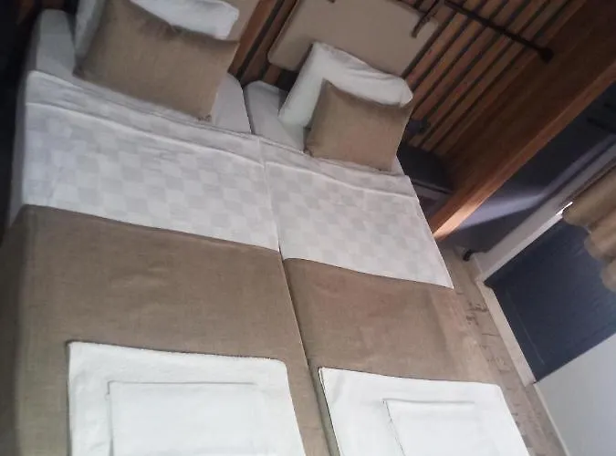 Yolo Otel